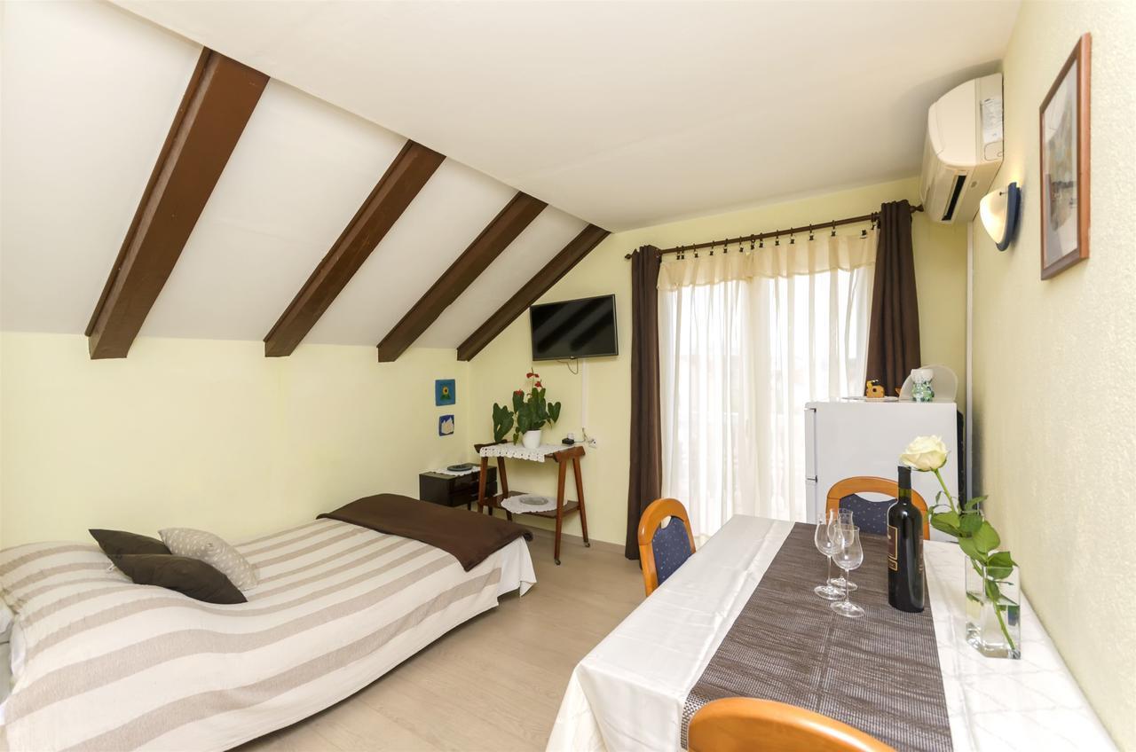 Apartments Toni Vodice Kültér fotó