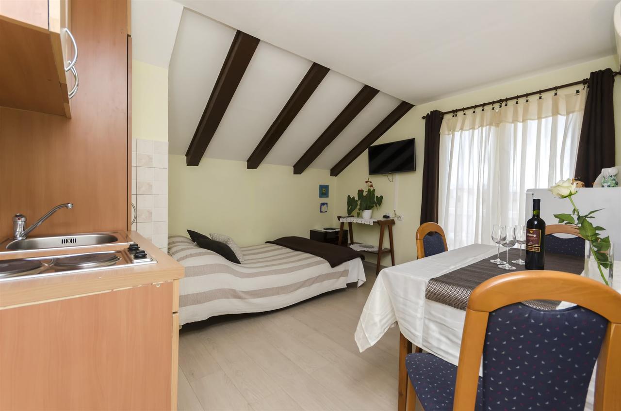 Apartments Toni Vodice Kültér fotó