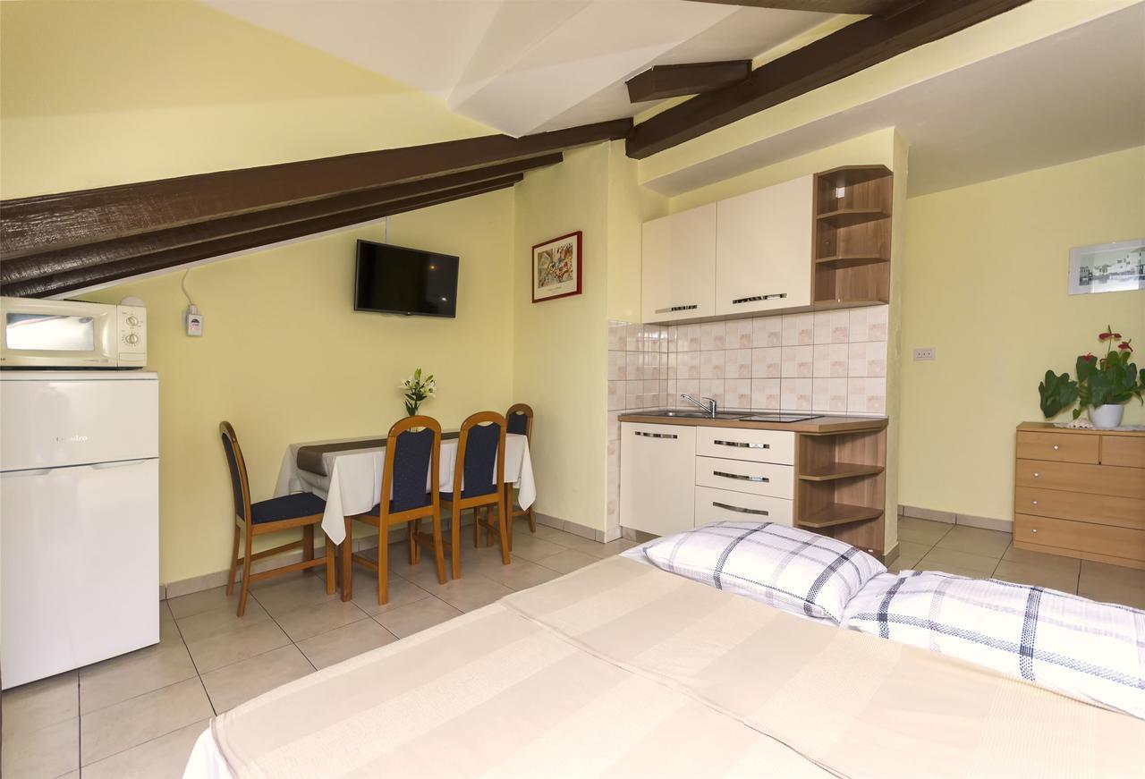 Apartments Toni Vodice Kültér fotó